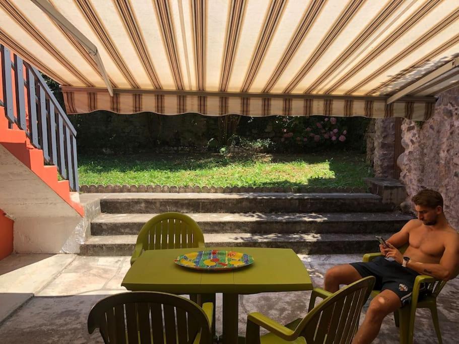 Joli Appartement Avec Terrasse Et Jardin - Vue Sur Montagne Bagnères-de-Bigorre Eksteriør billede