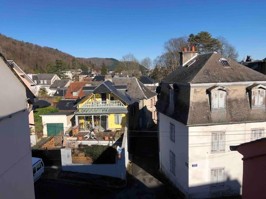Joli Appartement Avec Terrasse Et Jardin - Vue Sur Montagne Bagnères-de-Bigorre Eksteriør billede